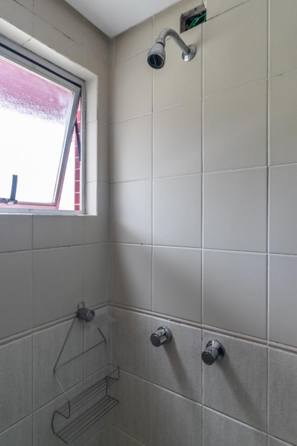 Family Space Curitiba/Vaga De Garagem Gratis Экстерьер фото